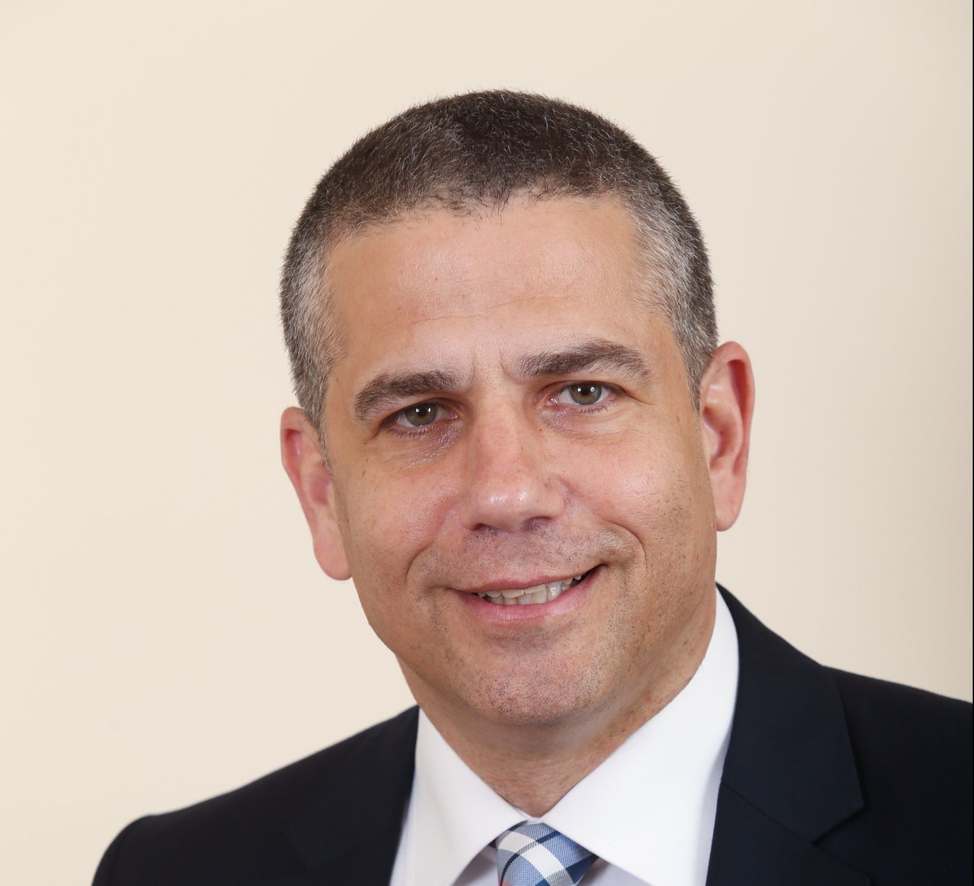 "הבחור שדילג מעל הזקנה שנדקרה הוא גיבור"