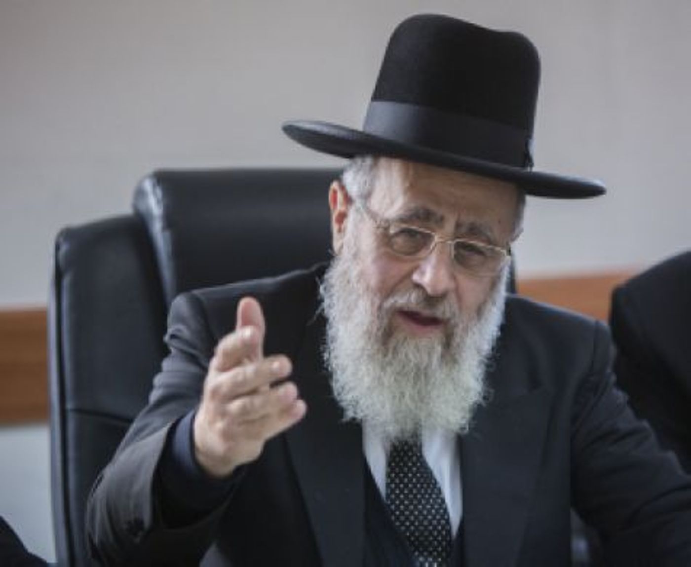 "כל גדולי הדורות כתבו שאסור לעלות להר הבית"