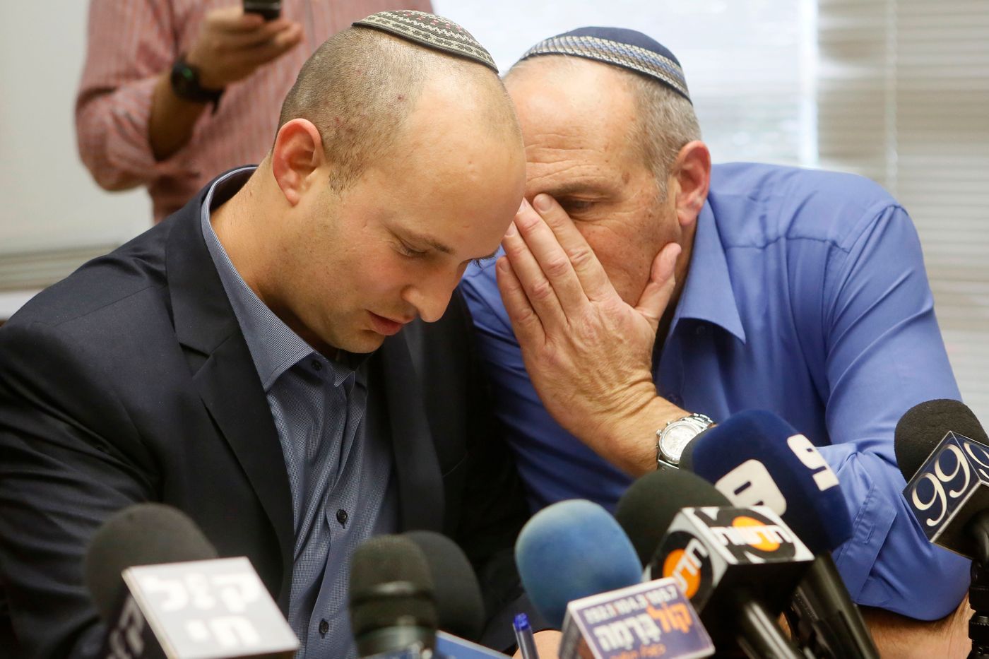 בנט חיכה להשבעתה של מועלם כדי להתנקם ביוגב