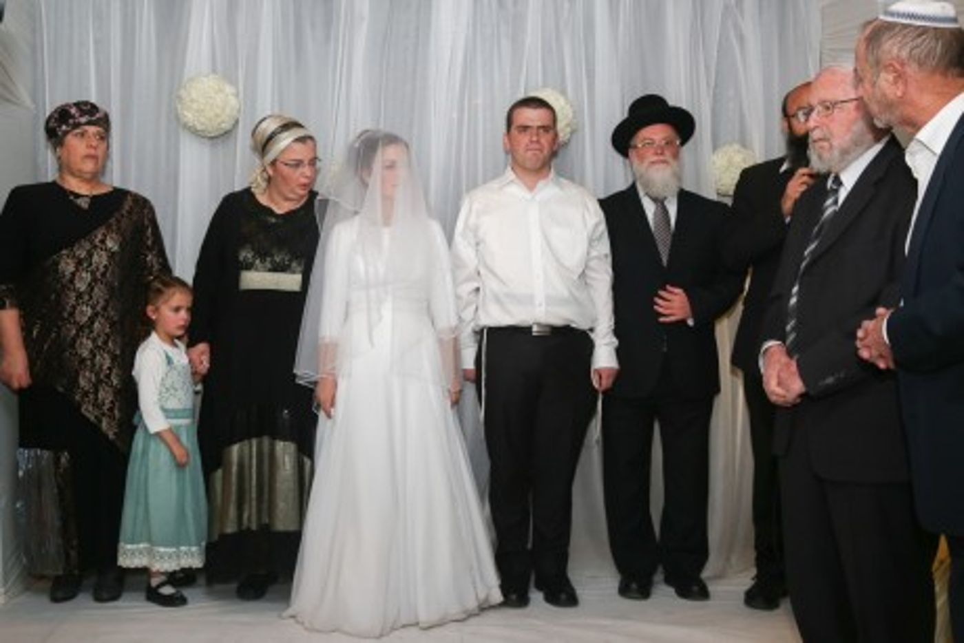 ברוב עם: החתונה של אריאל ושרה-תחיה