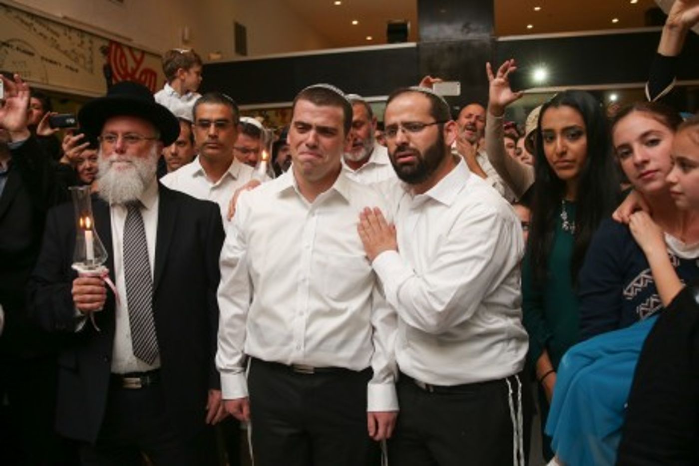 ברוב עם: החתונה של אריאל ושרה-תחיה