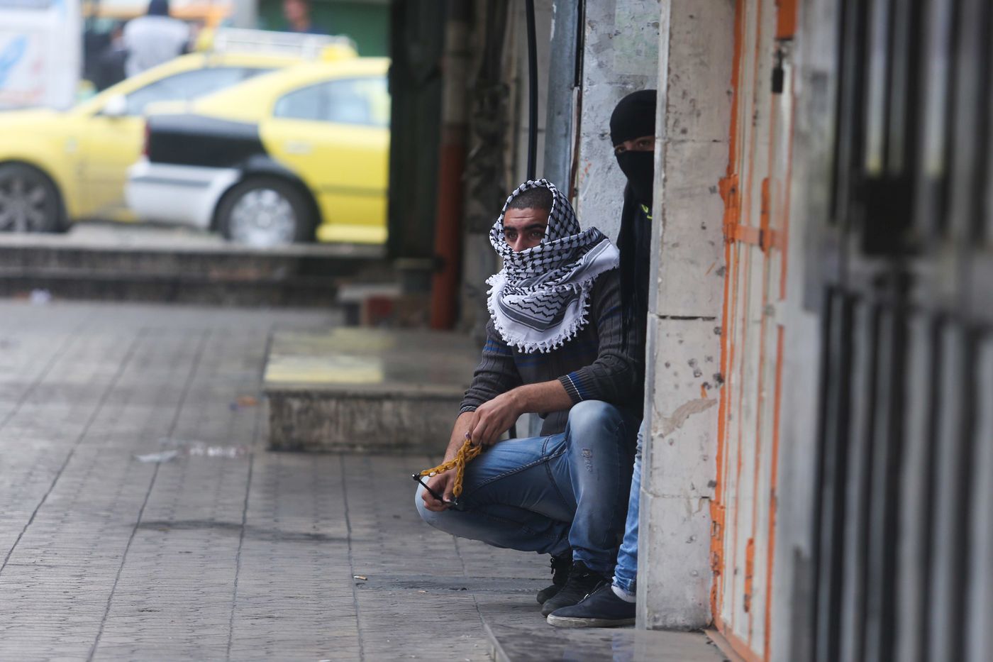 פיגוע דקירה בחברון: שני ישראלים נפצעו