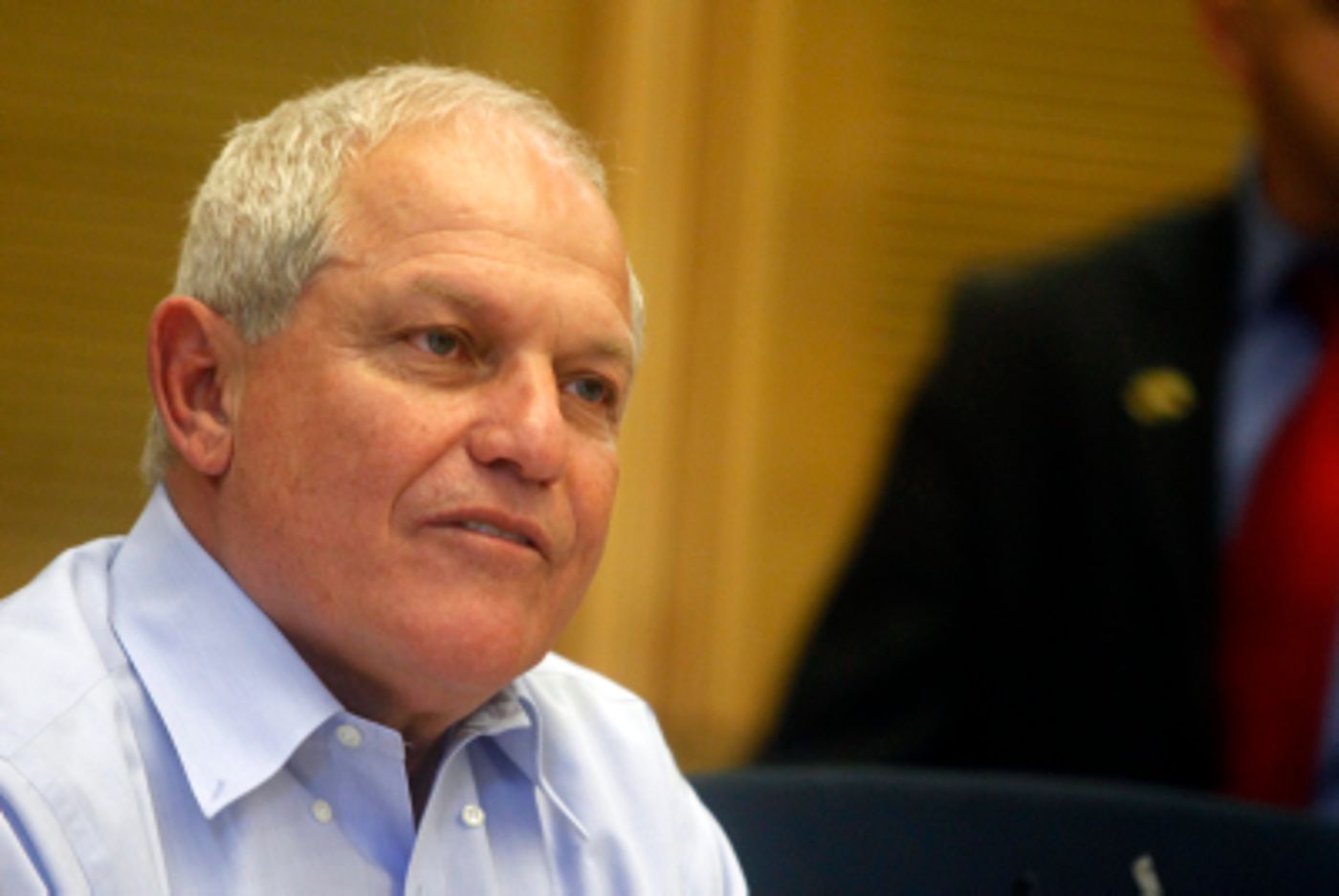 'לא עובד עם הסגן שלי; לא שאלו אותי כשמינו אותו'