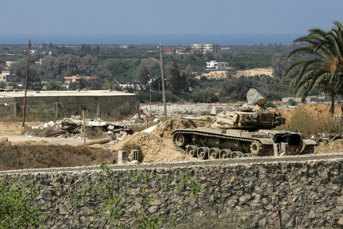 מטען הופעל נגד כח צה"ל בעזה; לוחמינו השיבו אש