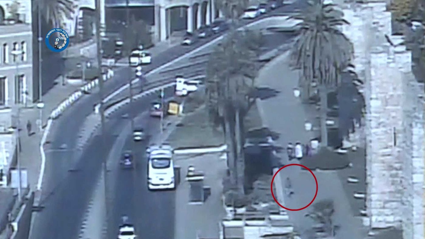 שוטרים מנעו פיגוע דקירה בסמוך לשער שכם