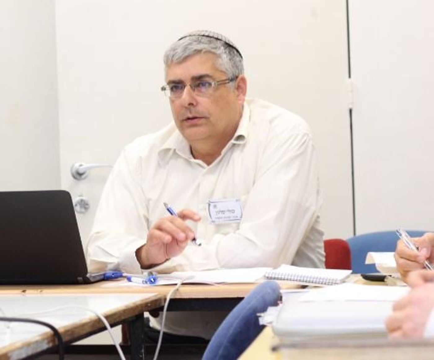 "הרב נריה ירה חיצים ואז סימן את המטרה"