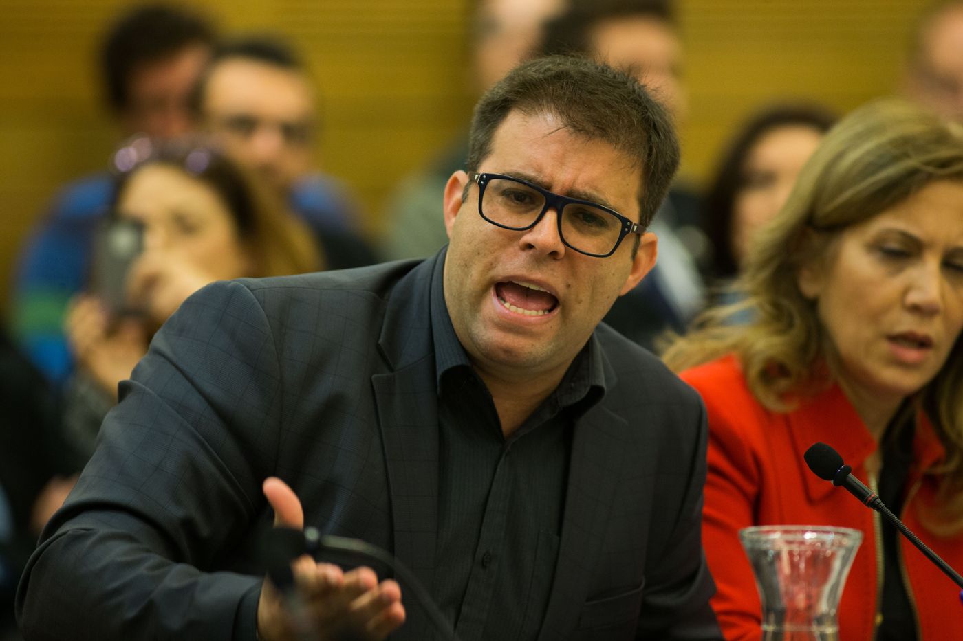 "מי זה הטיפש הזה?": עימות בין אורן חזן ליונה יהב.האזינו