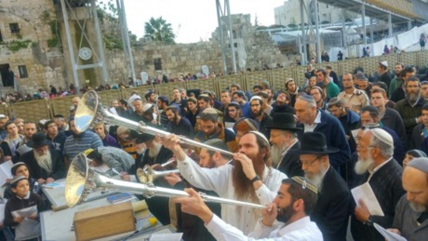 עכשיו בכותל: "לך כנוס את כל היהודים"; צפו בתיעוד