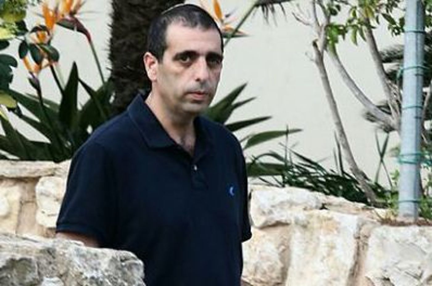 עימות ראשון: "לא אנסתי אותך, את מעלילה עליי"