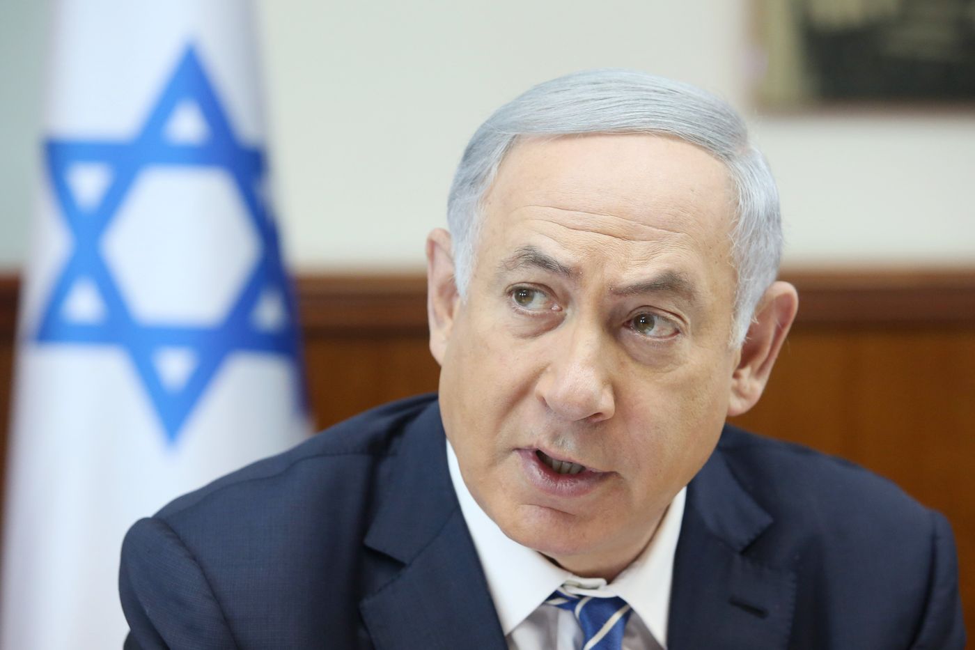 נתניהו: "שטויות, כל פעם שאני בחו"ל זה קורה"