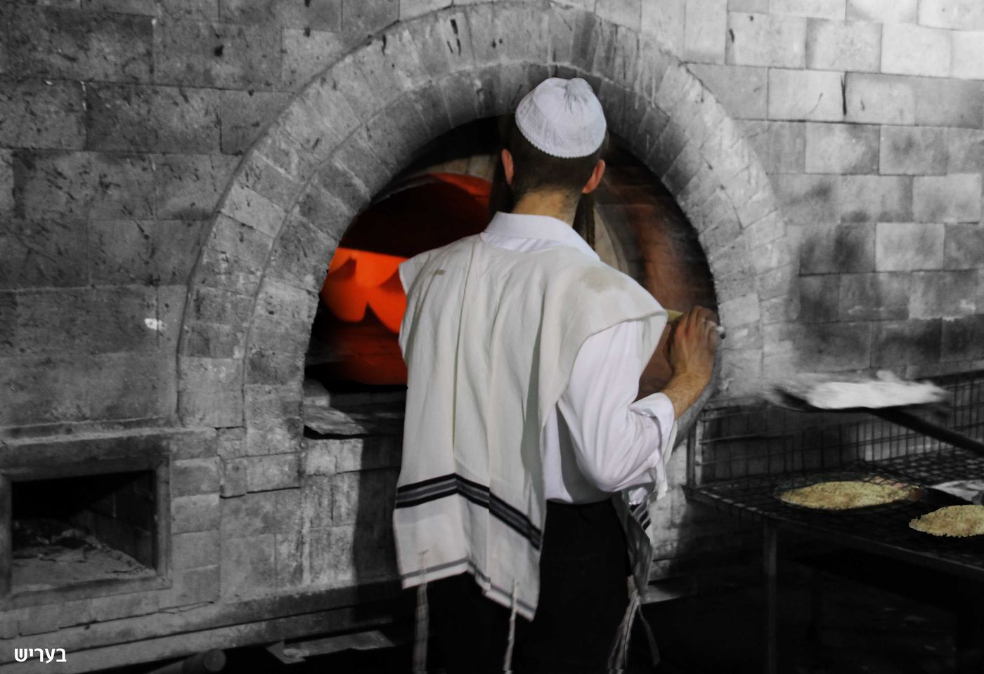 גלריה: כך אופים מצות עבודת יד בבני ברק