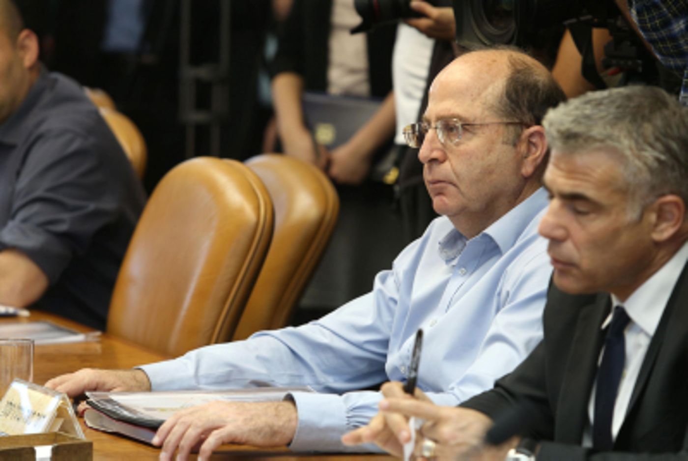 "יעלון יצטרף כמספר שתיים של יאיר לפיד"
