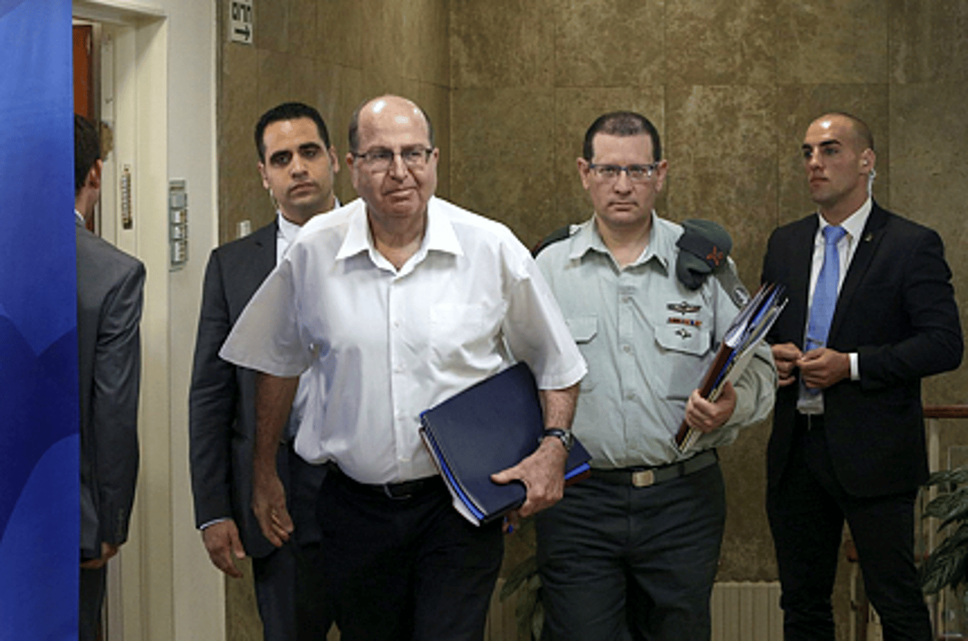 דרמה: יעלון חושף את תכניותיו הפוליטיות