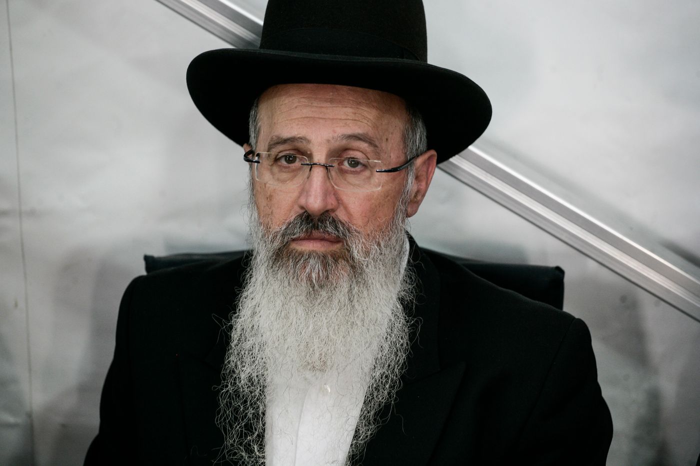 המדינה שוקלת הליך להדחת הרב אברהם יוסף