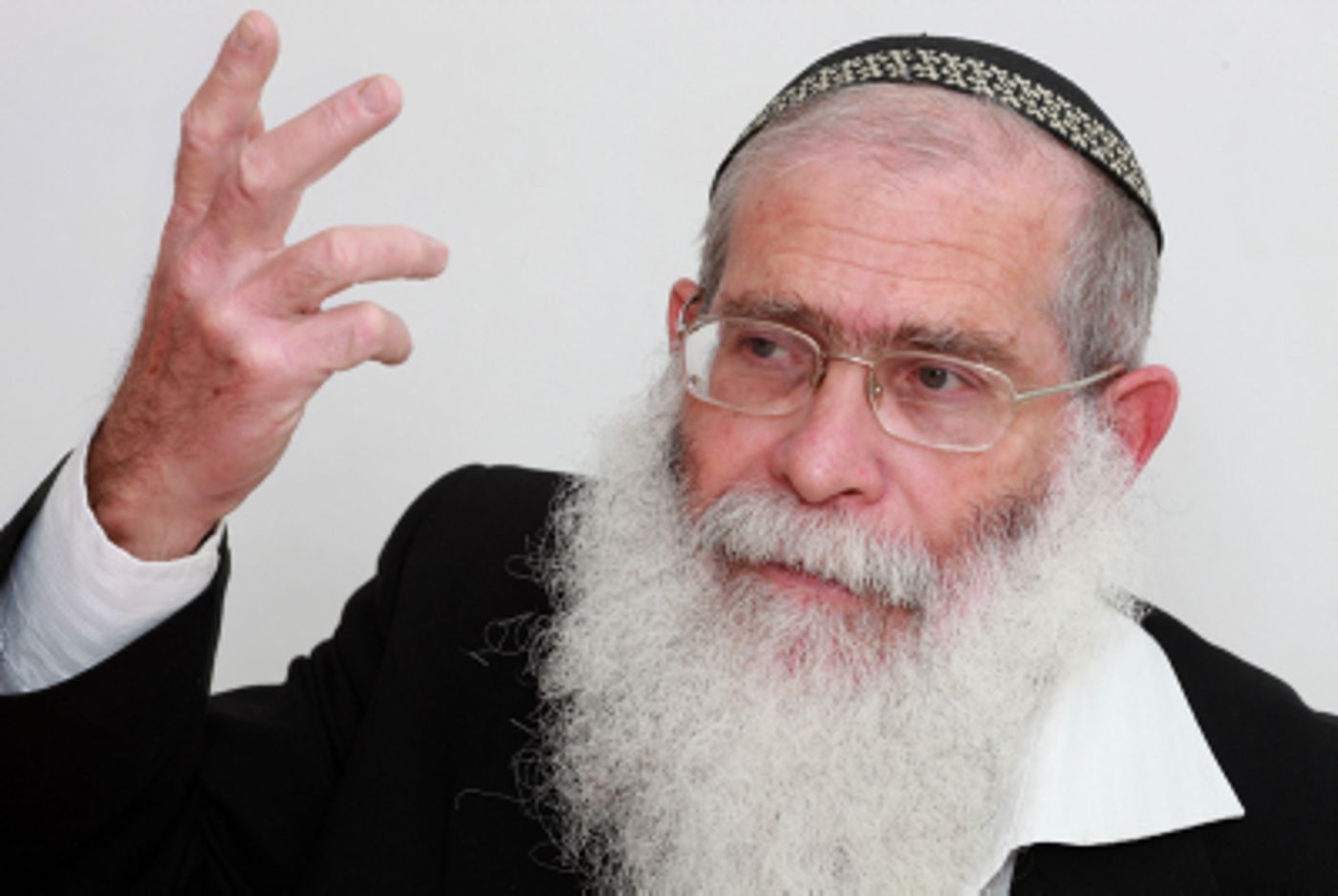 הרב אליקים לבנון נחקר בנציבות שירות המדינה