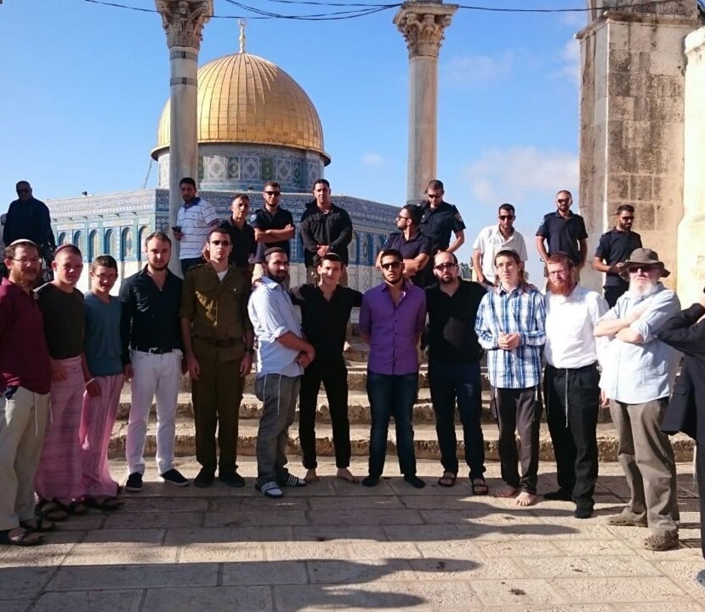 י"ז בתמוז: עלו להר הבית וקרעו את בגדיהם