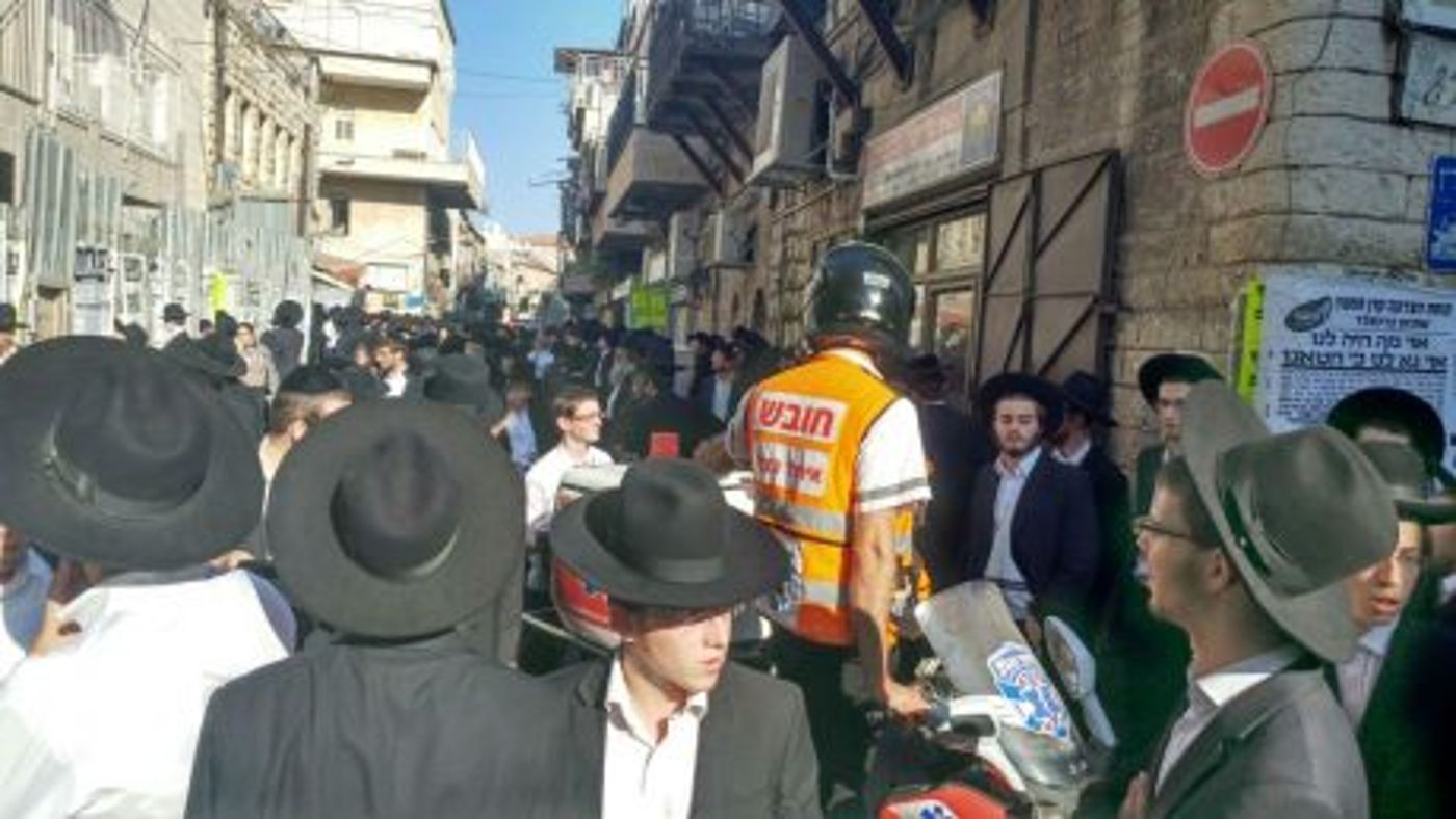 גלריית ענק: רבבות בהלווית הרב אריה פינקל