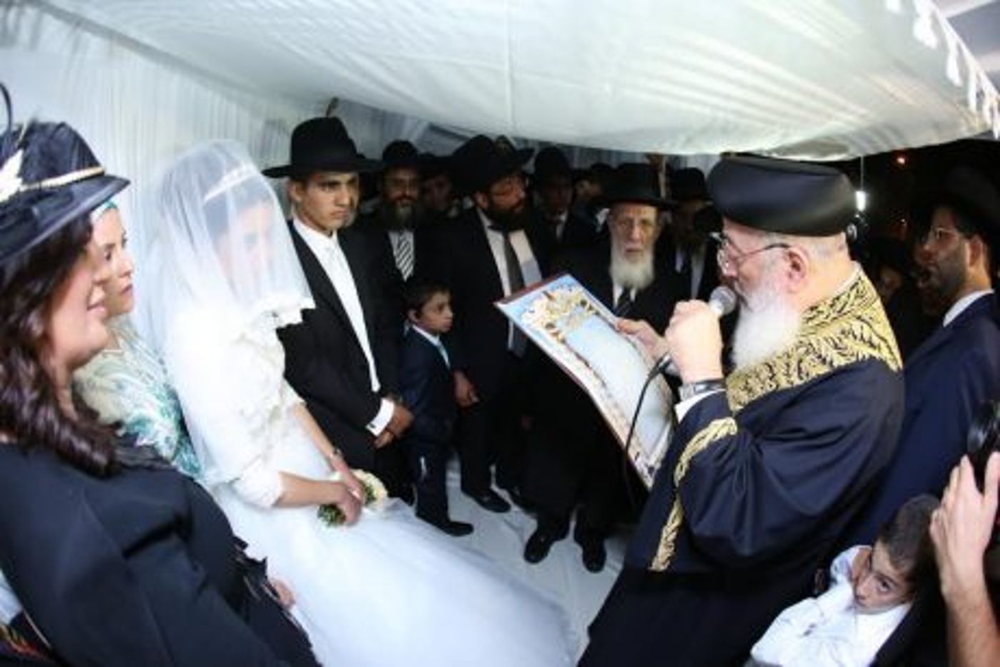 פיוס בציבור החרדי: צפו בתיעוד "חתונת השלום"