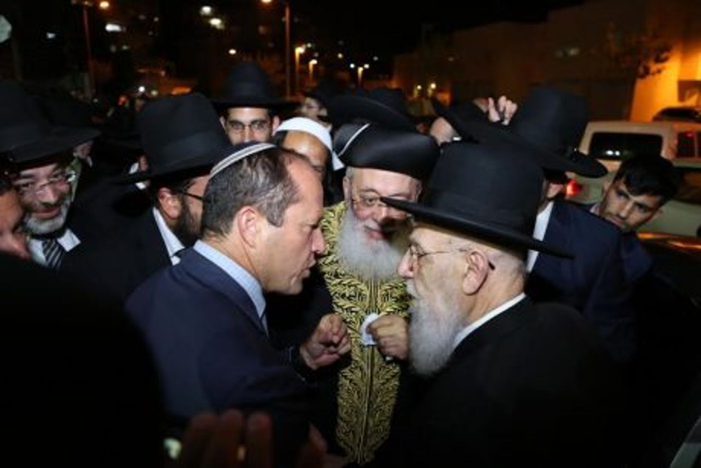 פיוס בציבור החרדי: צפו בתיעוד "חתונת השלום"