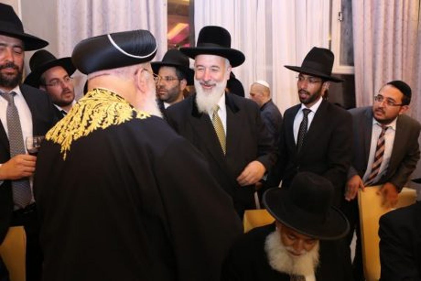 פיוס בציבור החרדי: צפו בתיעוד "חתונת השלום"