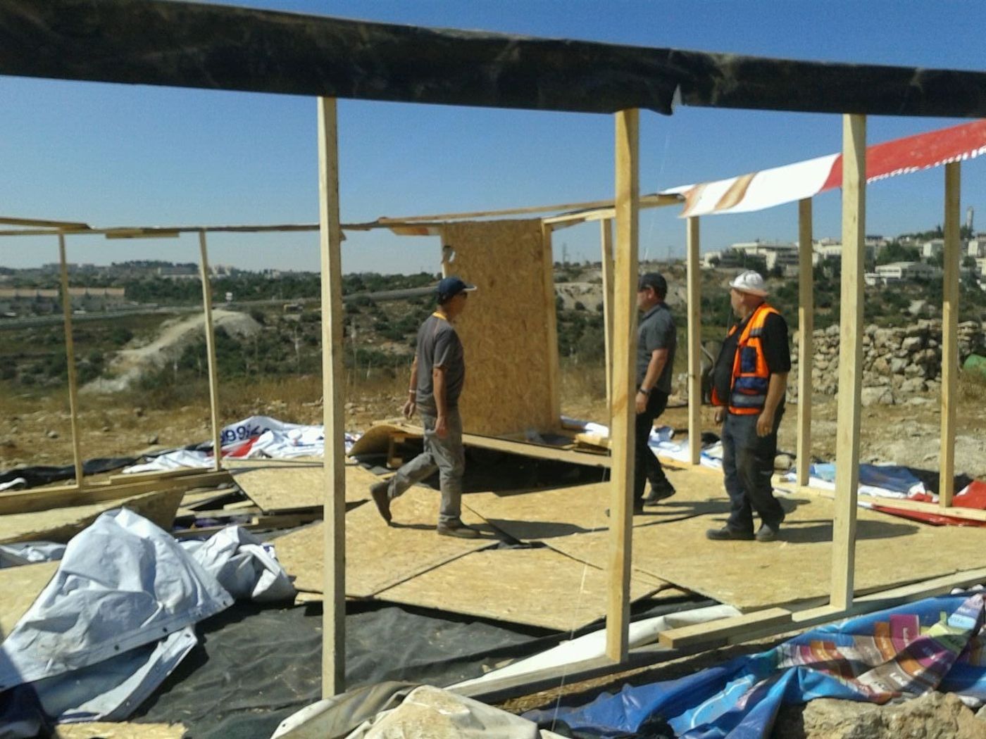 אלי בן דהן עוצר את הריסת הבתים ביו"ש