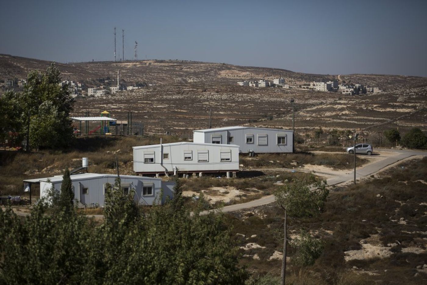 View of the caravan homes in the Amona Jewish outpost in the West Bank, on July 28, 2016. The Supreme Court issued an order to evacuate the community on grounds that it is located on private Palestinian land. Photo by Hadas Parush/FLASH90 *** Local Caption *** îàçæ äúðçìåú òîåðä äâãä äîòøáéú îèä áðéîéï