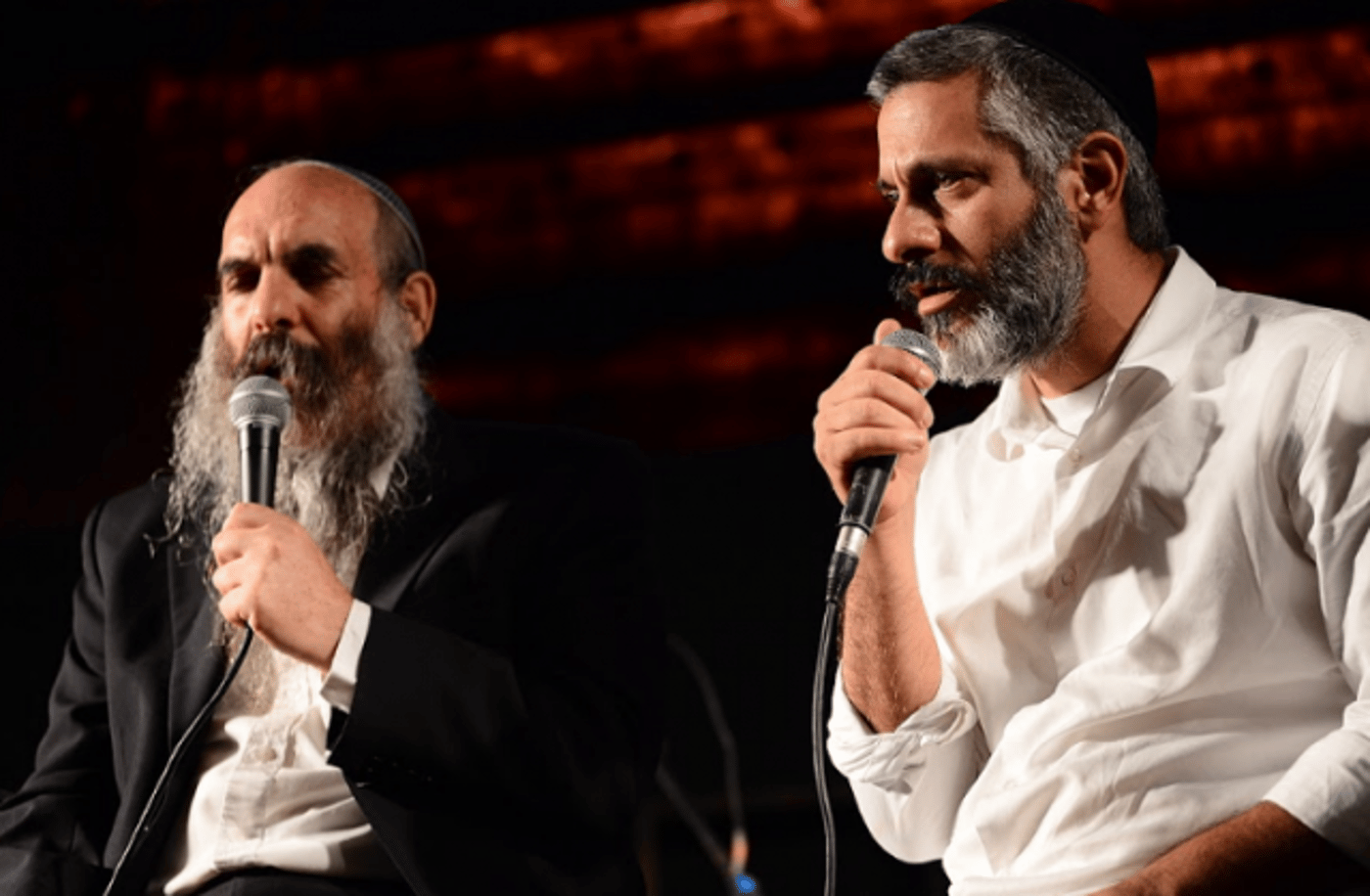הרב יהושע שפירא ואביתר בנאי (צילום: מנדי הכטמן)