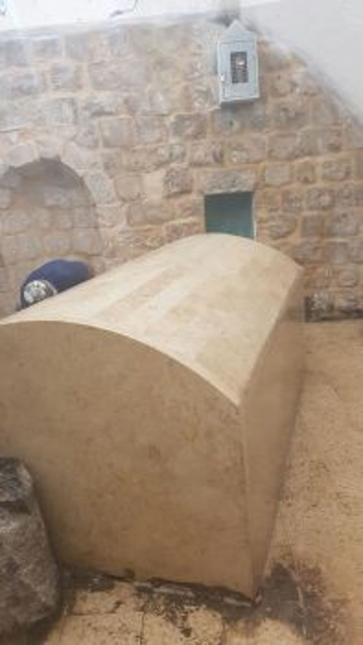 הסתיים השיפוץ: תיעוד המבצע הלילי בקבר יוסף