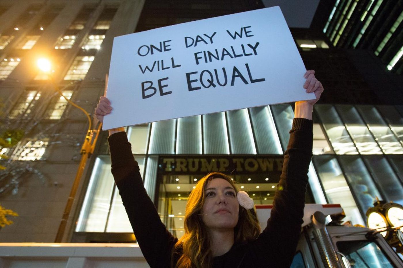 People take part at a protest against elected president Donald Trump, outside the Trump Tower in Manhattan, New York, November 9, 2016. Photo by Noam Revkin Fenton/Flash90 *** Local Caption *** הפגנה מנהטן טראמפ בחירות ארהב ארצות הברית צעדה צועדים מפגינים
