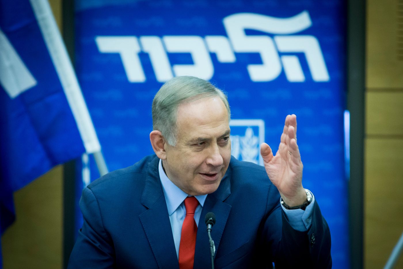 "חוזר ואומר לאופוזיציה אל תמהרו עם החגיגות"