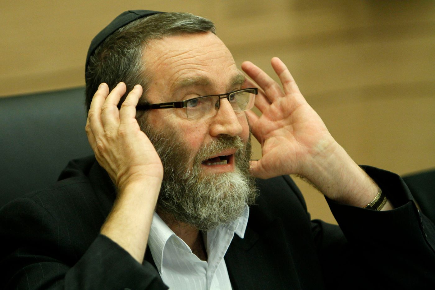 "הגיע הזמן שיסבירו לגזען שכמוך שמקומך לא בכנסת"