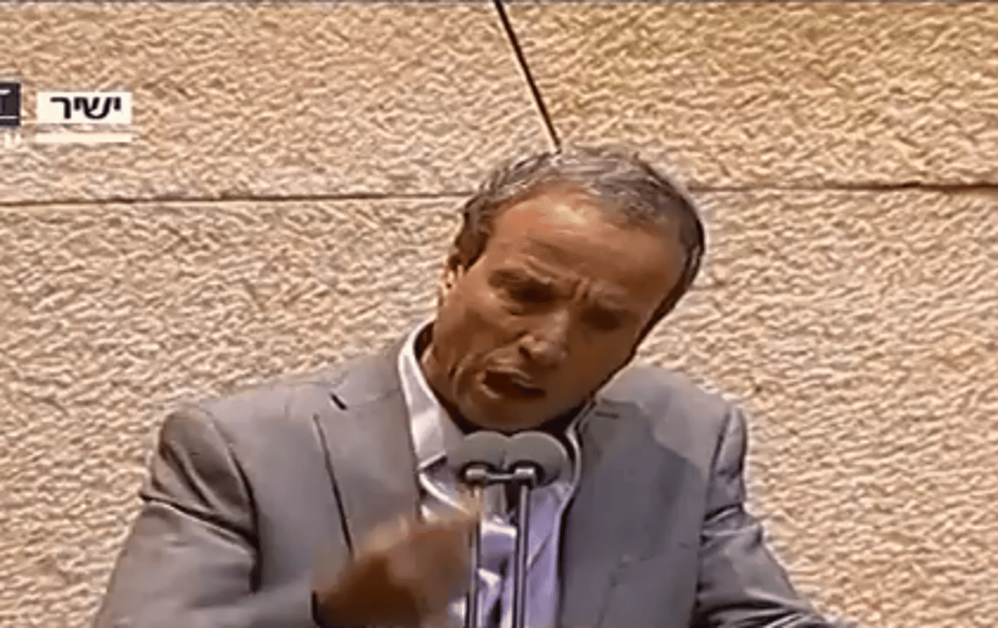 צפו: אלעזר שטרן מתפוצץ על השר דוד אזולאי