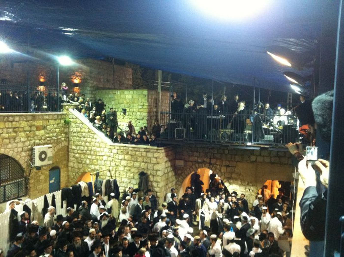 החרדים יודעים? למה עולים לקבר רשב"י בז' באדר