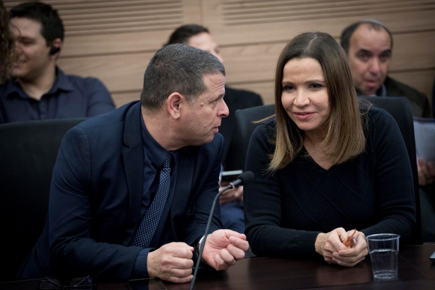 למרות ההכחשות: נחשף הדיל בין כבל ליחימוביץ'