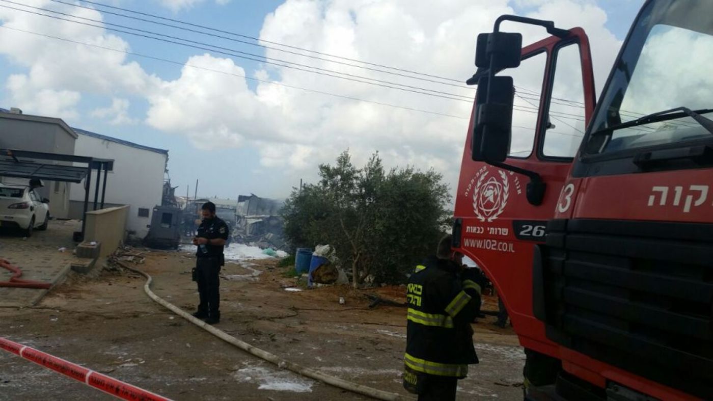 השריפה במחסן הזיקוקים: בית הכנסת נחרב בפיצוץ