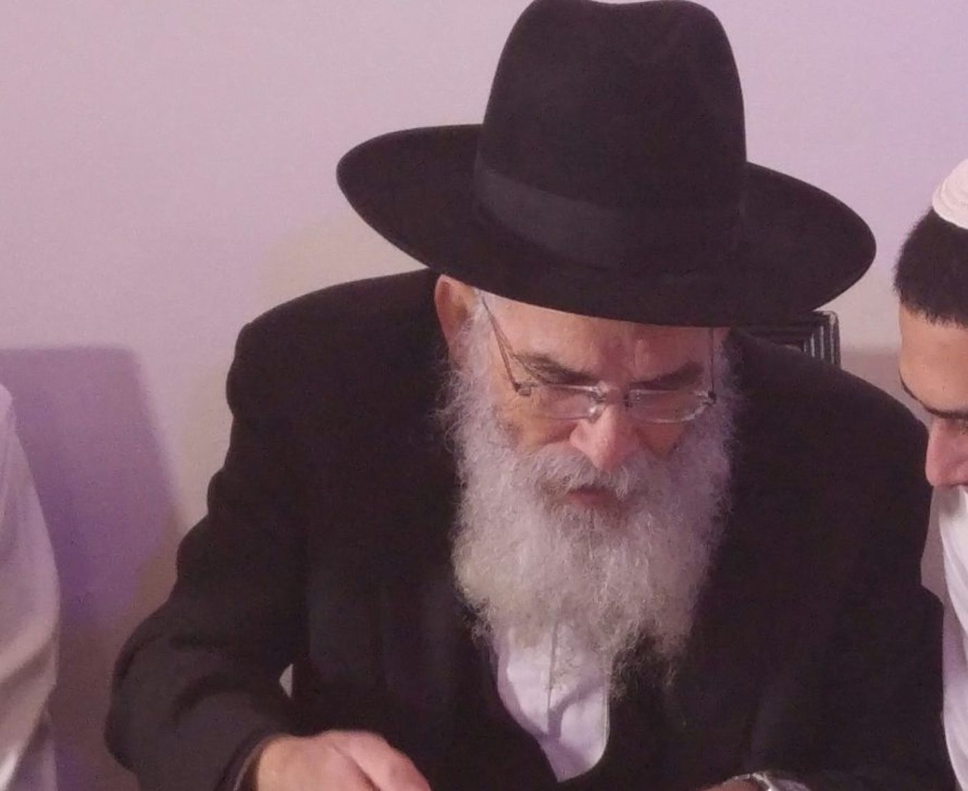 הרב מרדכי שטרנברג (סרוגים)