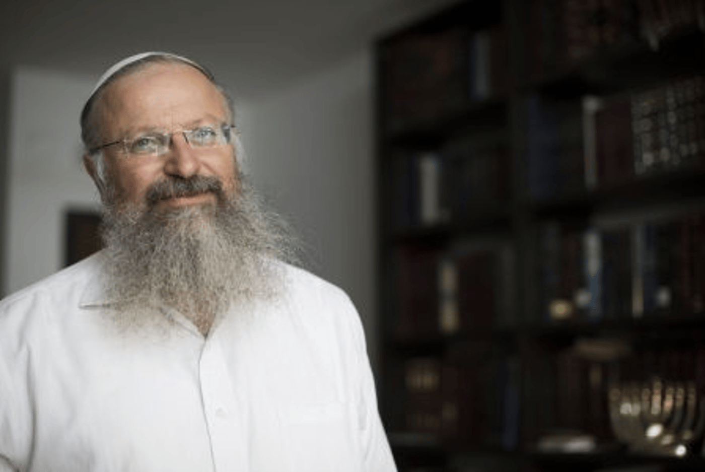 צפו: שיעורו השבועי של הרב שמואל אליהו
