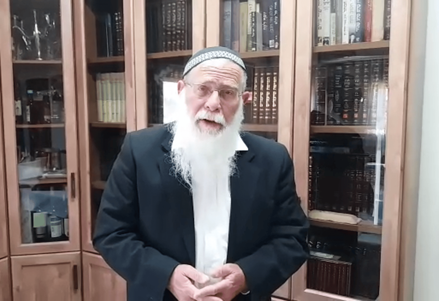 "קורא לכולם להתעשת ולתקן את העיוות"