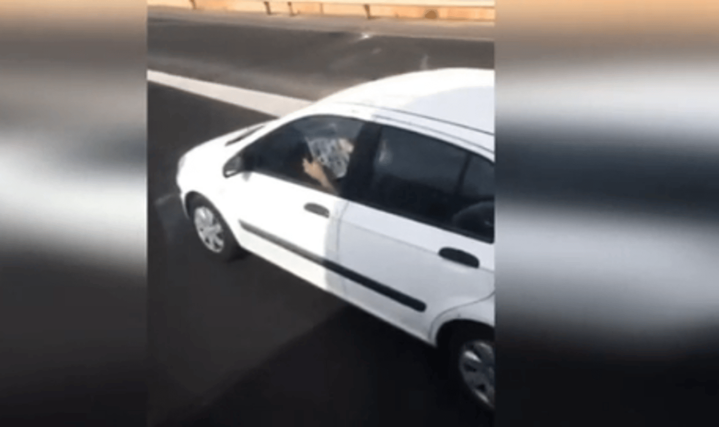 לא רק טלפון: לא תאמינו מה הנהג הזה עשה בנהיגה. צפו