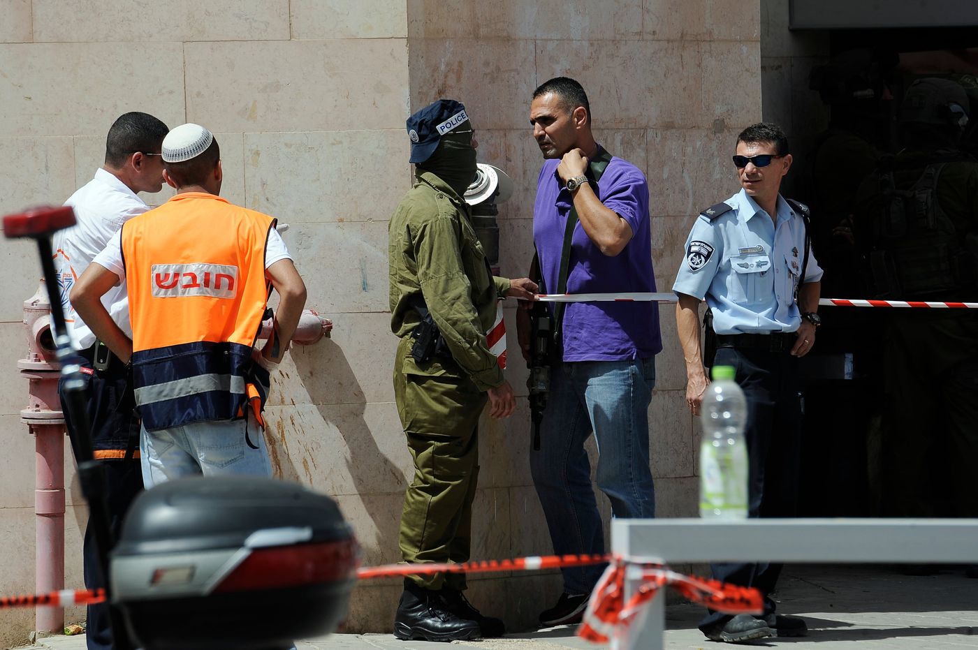טירת הכרמל: חשוד כבן 50 דקר שוטרים ונורה