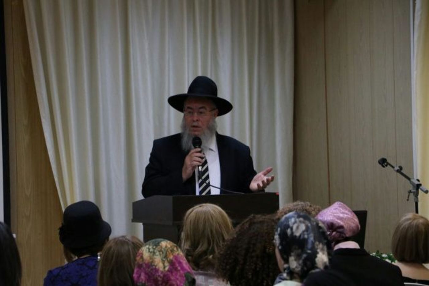 "חובה לציית להנחיות הרופאים ומשרד הבריאות ולהשכיב התינוקות על גבם בשינה"