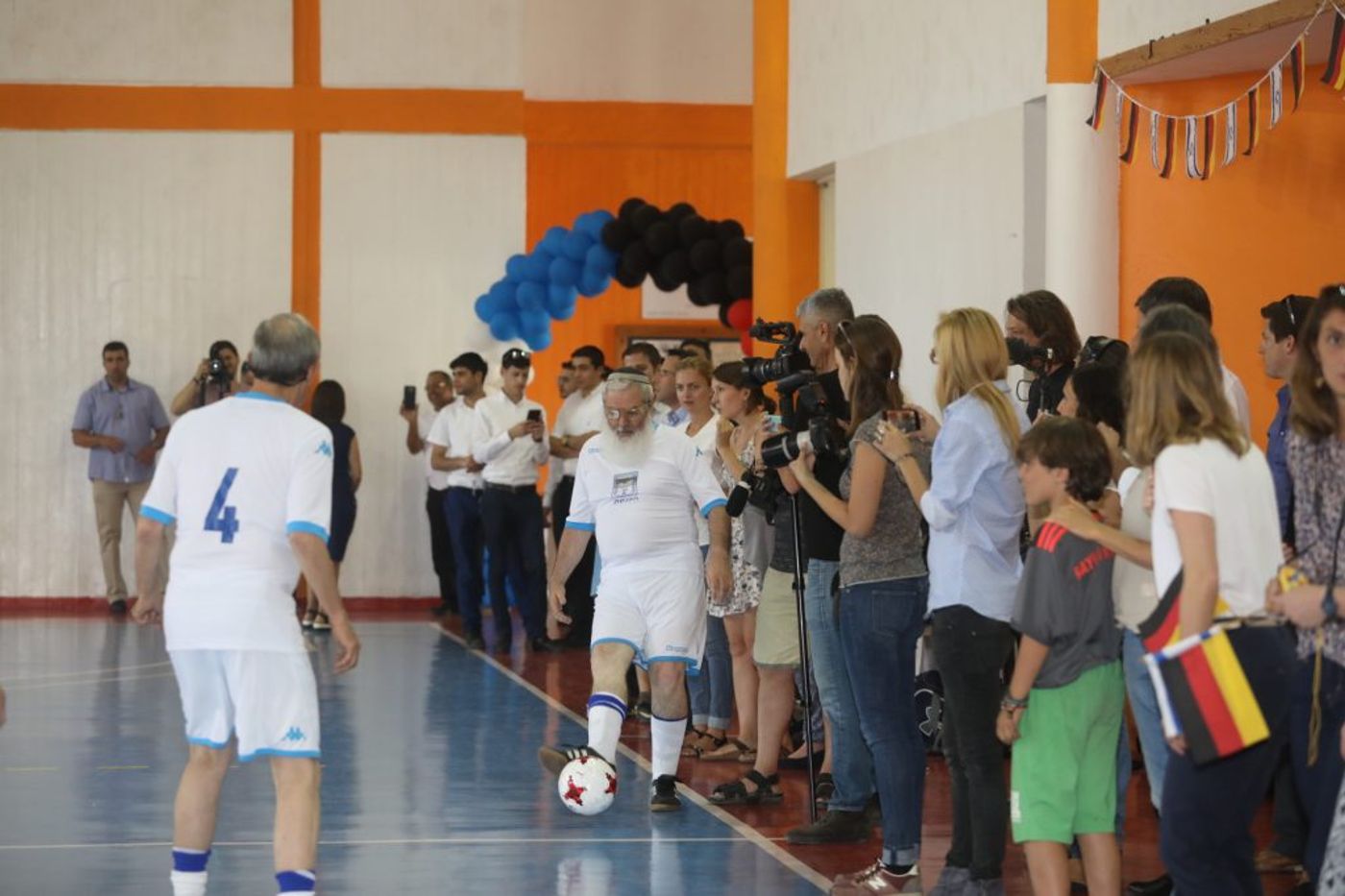 נבחרת הכנסת הפסידה לגרמניה 1:0