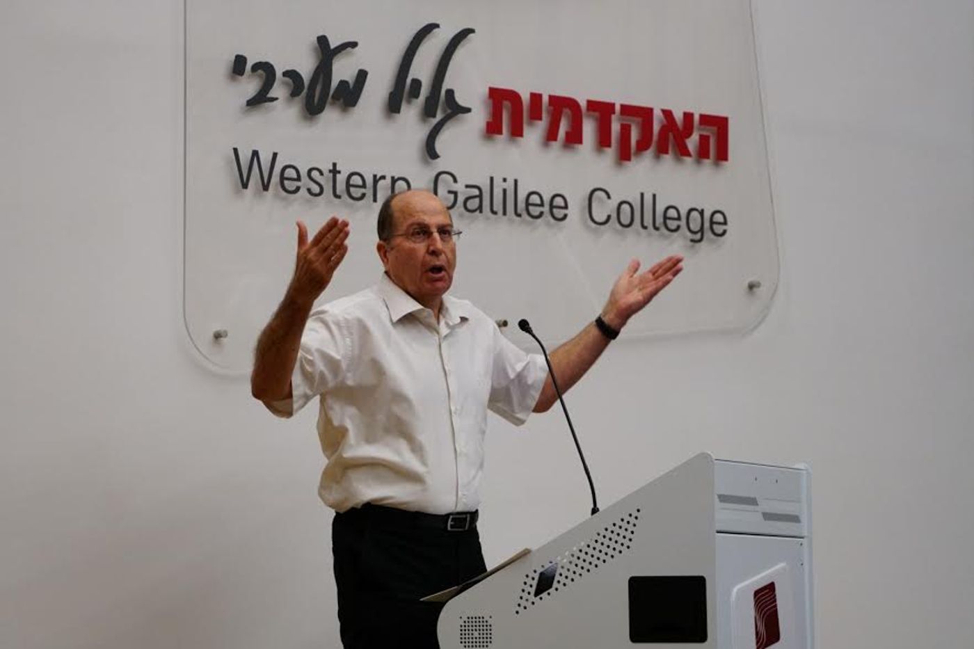 יעלון: זרמים משיחיים משפיעים על הממשלה
