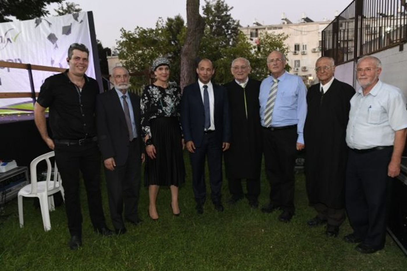 שר החינוך, בנט לבוגרות מכללת תלפיות:"המורה הוא פסגת החברה הישראלית"