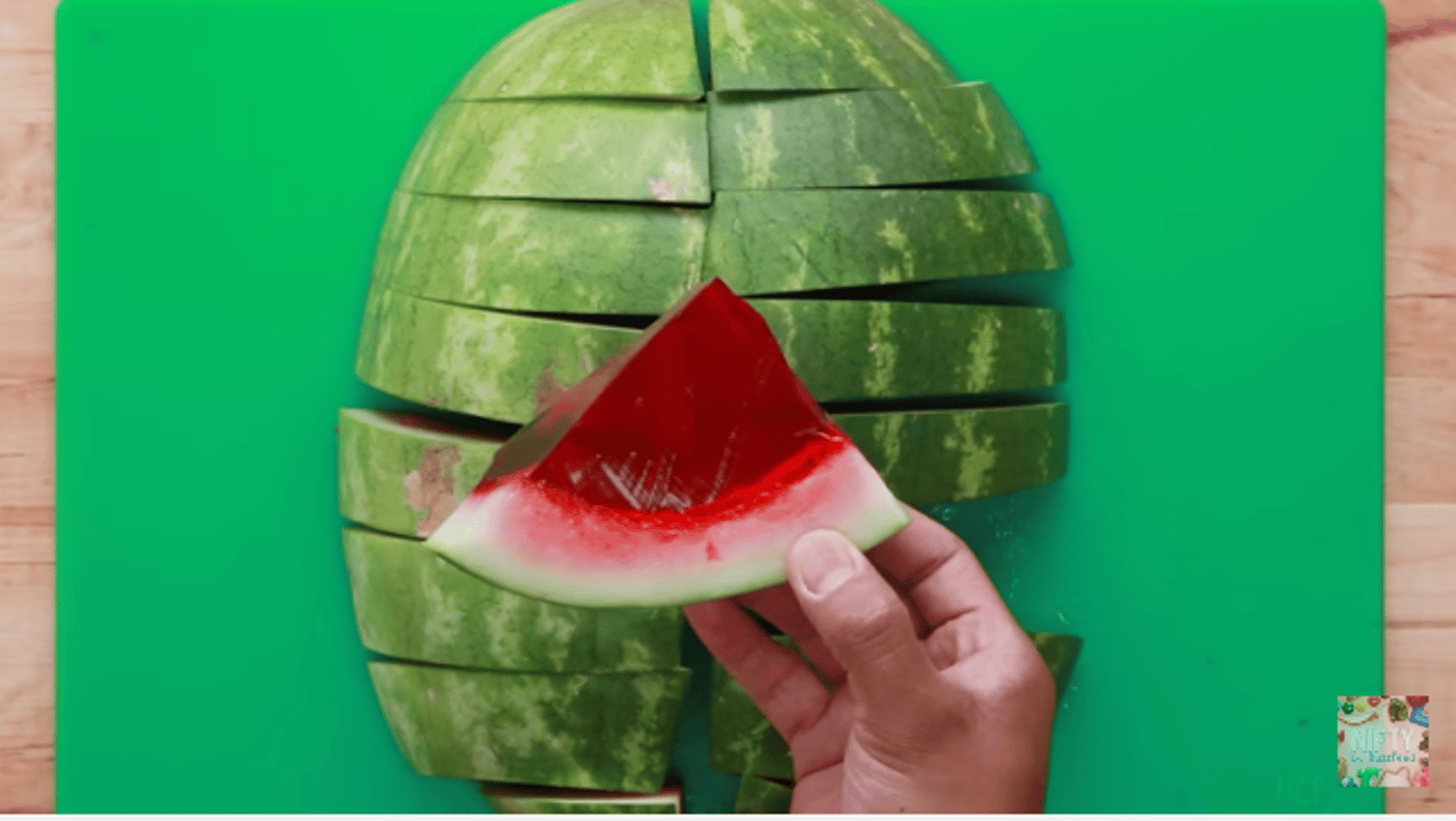אבטיח גם בגרסת הג'לי (צילום מסך)