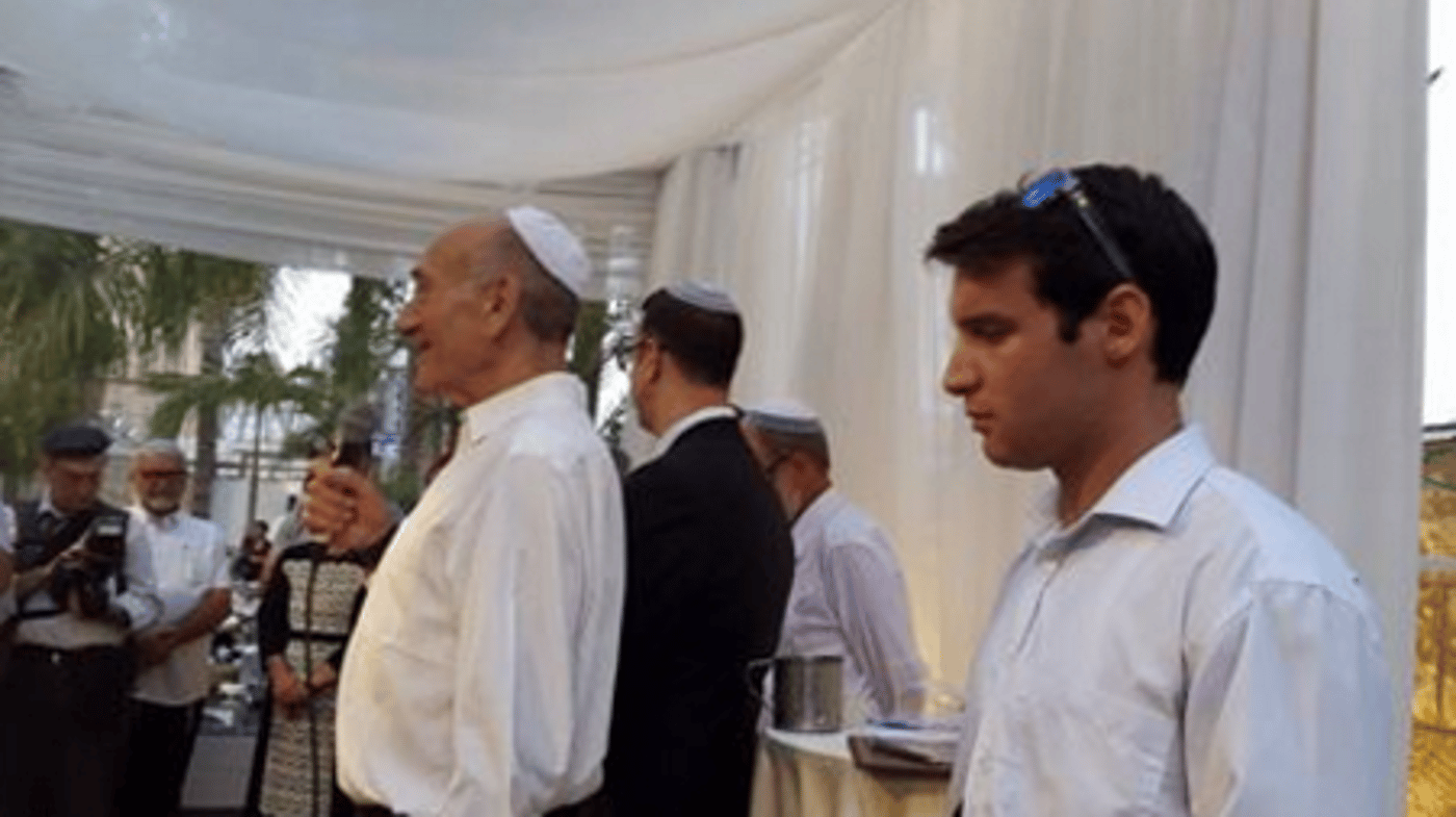 מרגש: הנדר של אולמרט שקויים במלואו