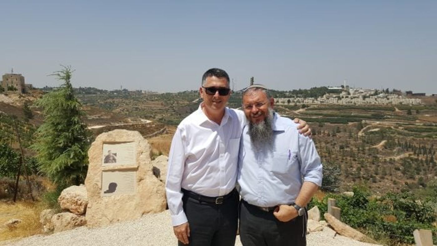 סער בנתיב האבות: "להוכיח לגורמים שפונים לבג"ץ שמדינת ישראל מחזקת ההתישבות"