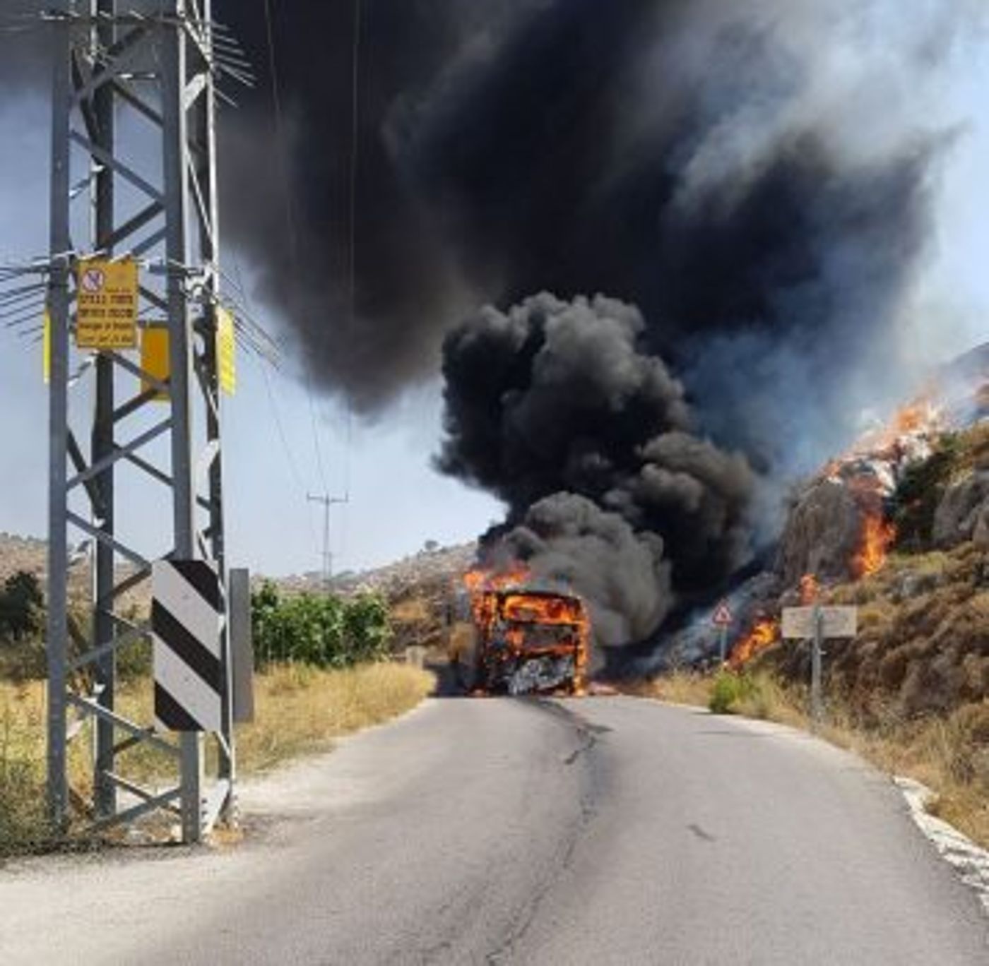 המורות הצילו עשרות תלמידים מלהישרף למוות