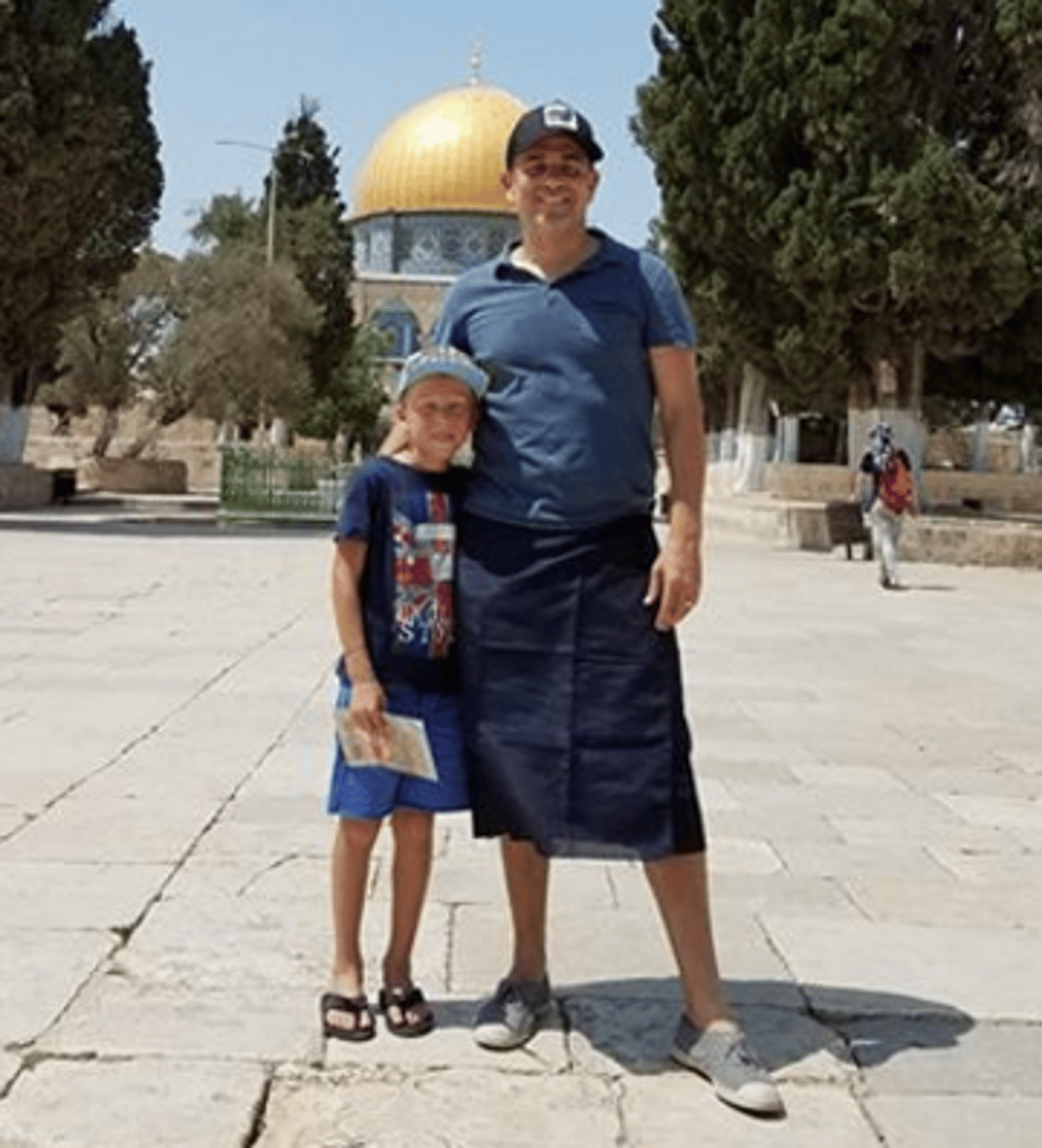תיעוד: ינון מגל התחפש והסתובב חופשי בהר הבית