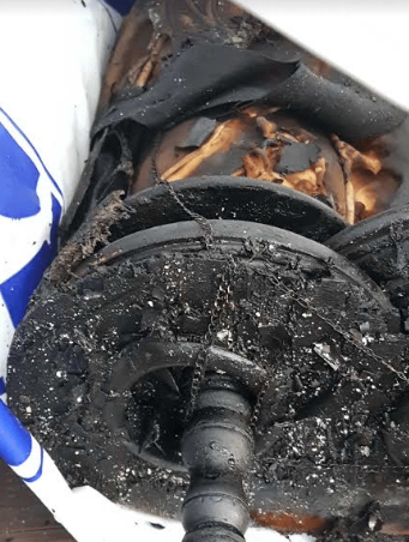 ערב ט' באב: בית הכנסת במבוא חורון נשרף כליל